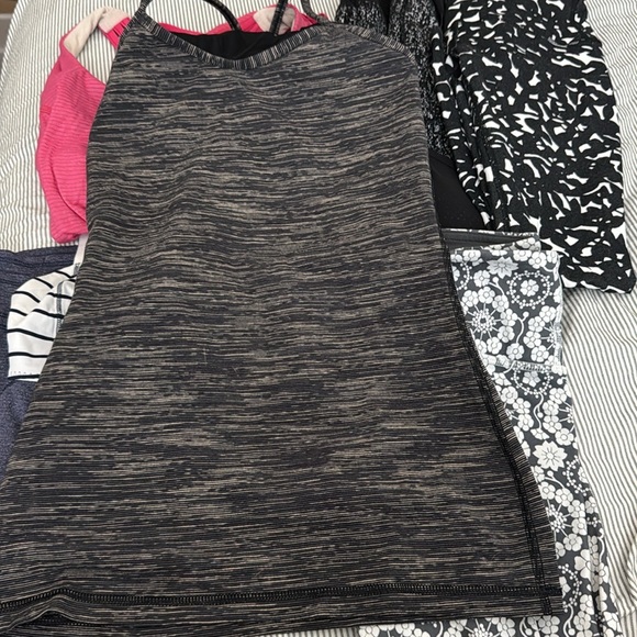 Lululemon bundle - Picture 3 of 9